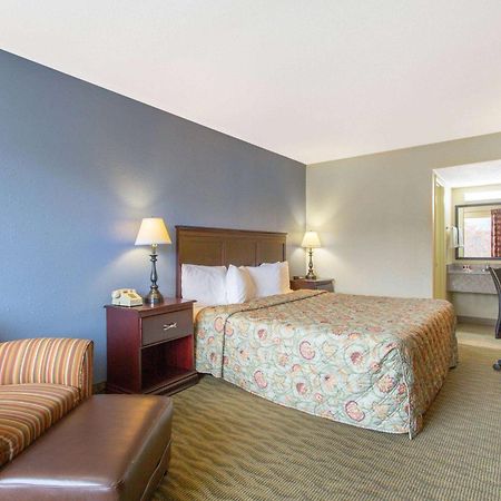 Days Inn By Wyndham לקסינגטון מראה חיצוני תמונה