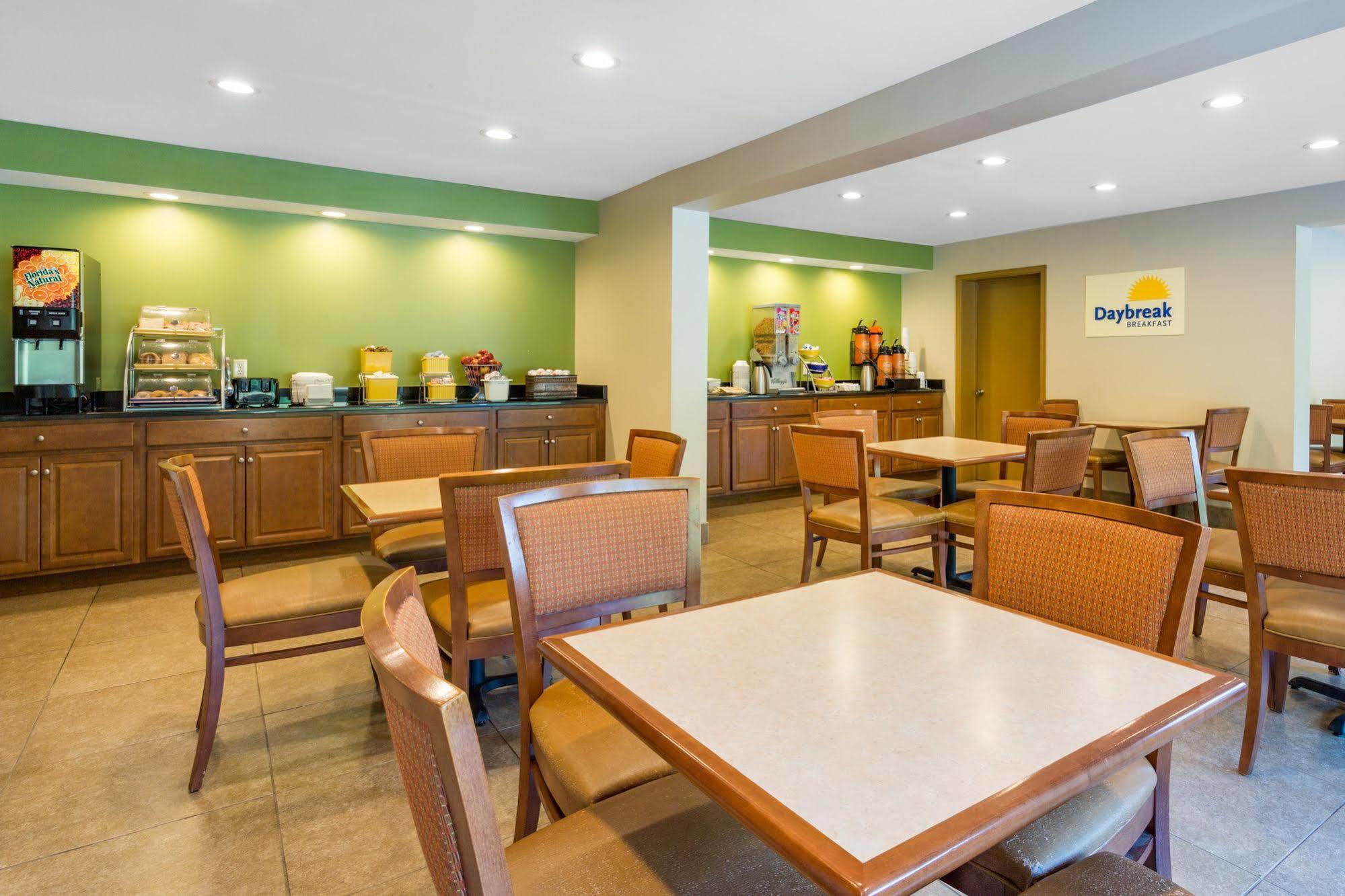 Days Inn By Wyndham לקסינגטון מראה חיצוני תמונה